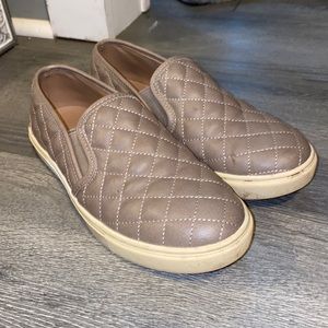 Slide on steven maddens